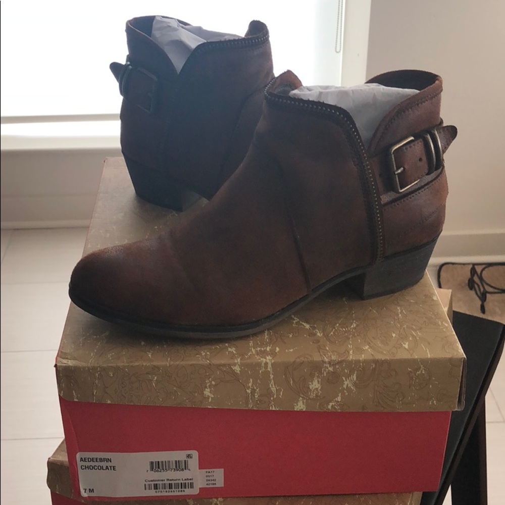 Edee Ankle Booties